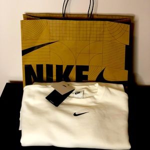 NWT Nike Oversized Fit